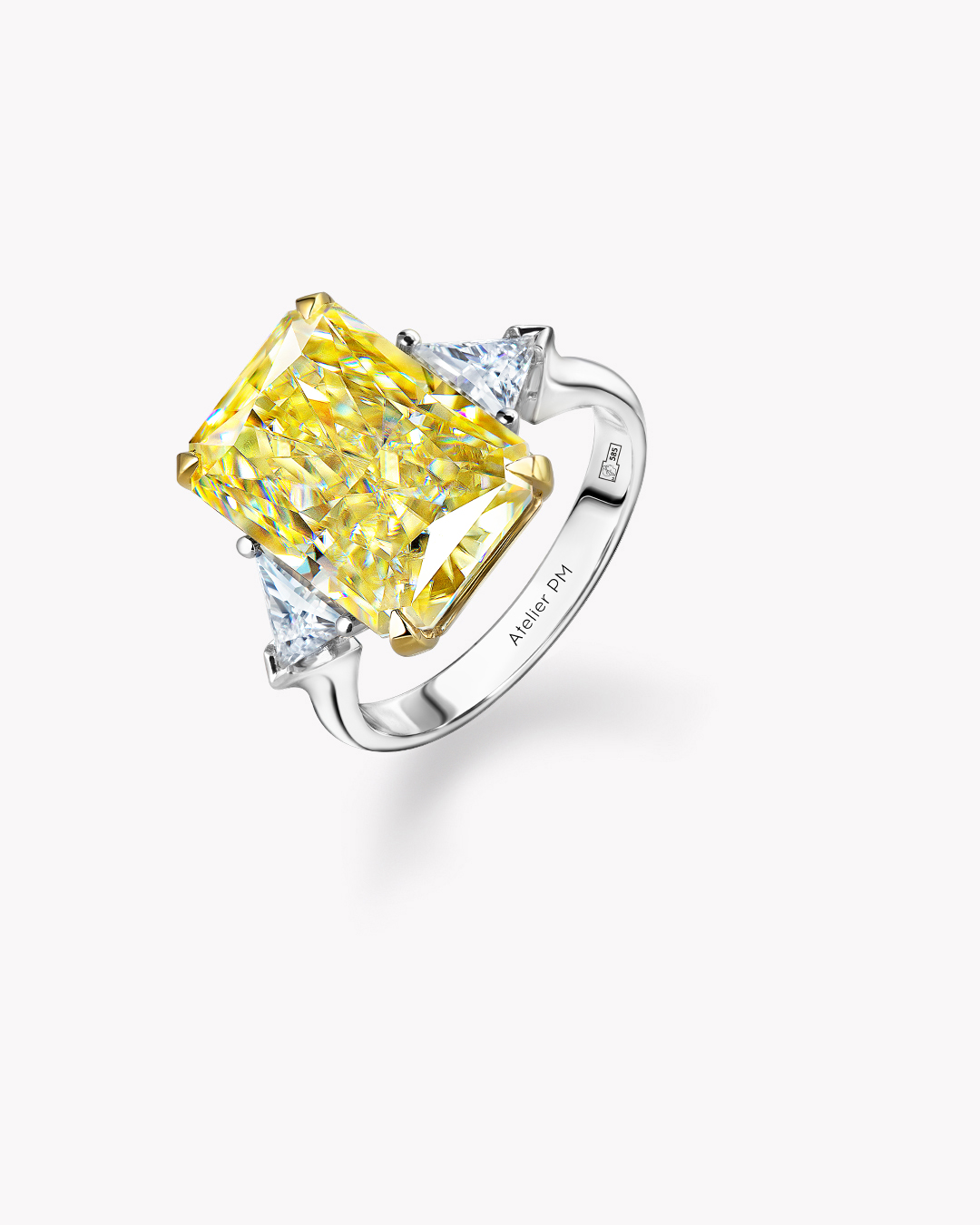 Кольцо с желтым муассанитом Fancy Yellow, 7,99 карата