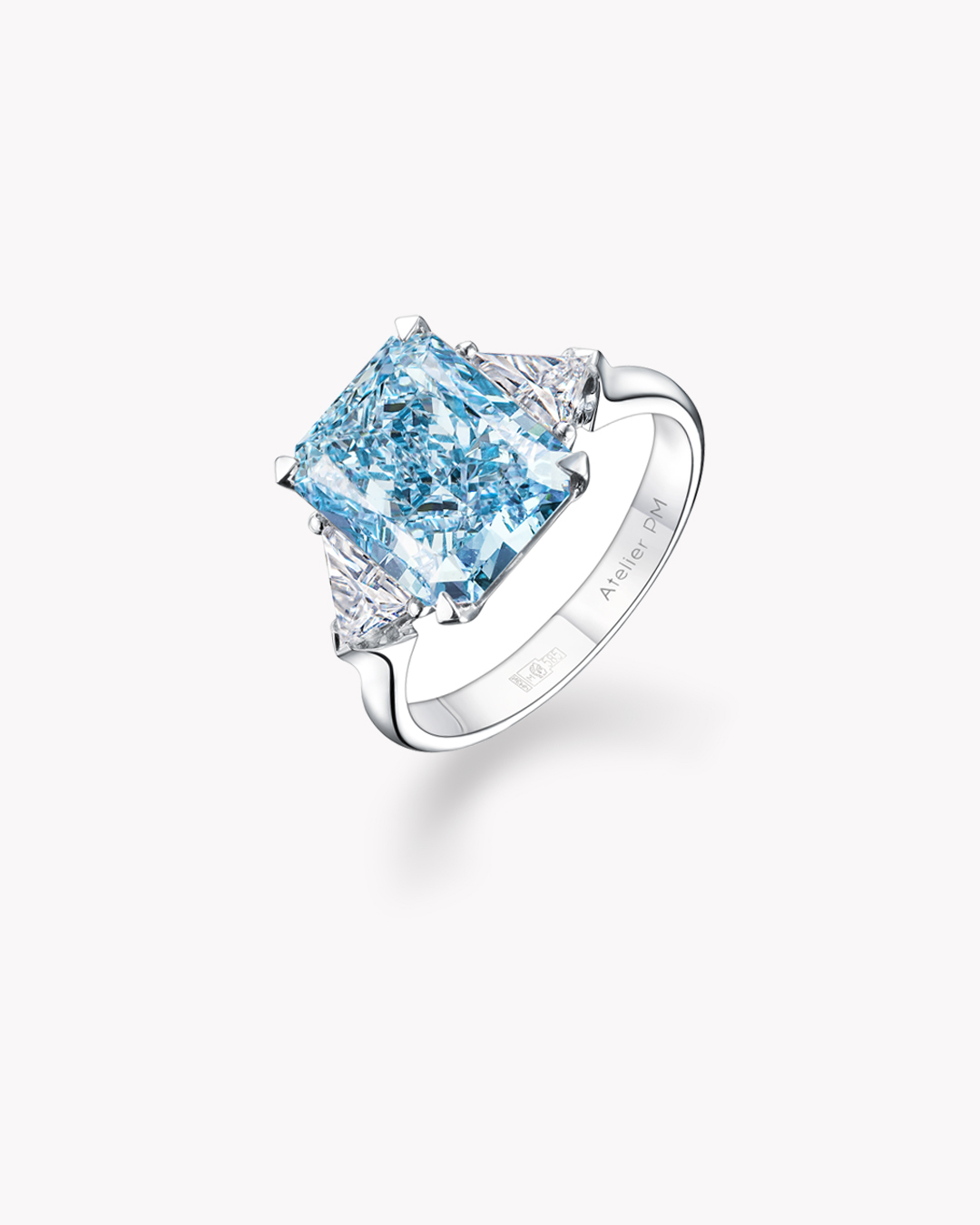 Кольцо с голубым муассанитом Fancy Blue, 6,05 карата